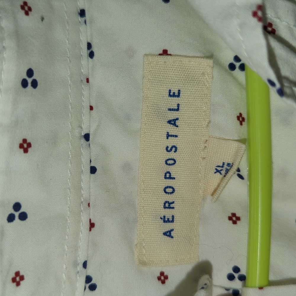 Button up - Picture 2 of 2